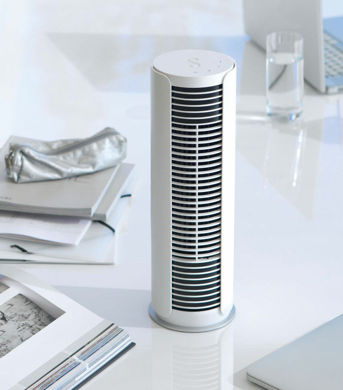 Stadler_Form_Peter_little_Table_Ventilator_Fan_white_lifestyle5